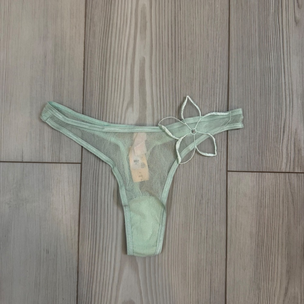 Vintage Victoria's Secret Mint Green Mesh Flower Thong Panty Y2K NWT 2000 Small